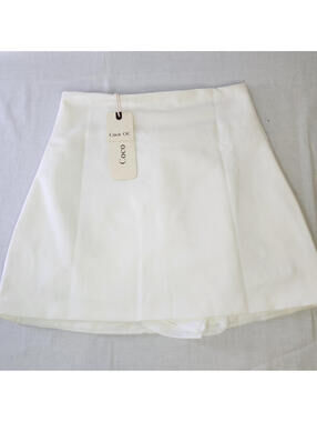 Coco OC Women's White Athletic Skort Size S Zip Closure Short Stretch Solid